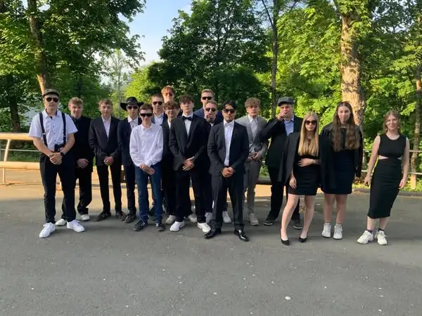 Mafia Mottowoche: Outfit-Tipps & Dekoideen